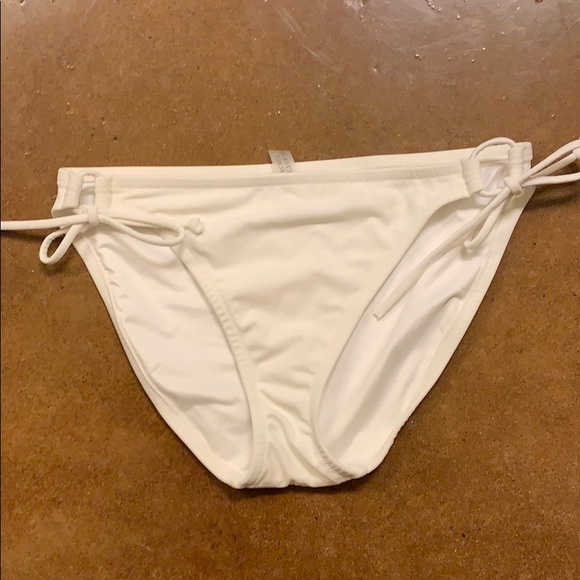 VS newlywed white rhinestone bikini set - Picture 6 of 6